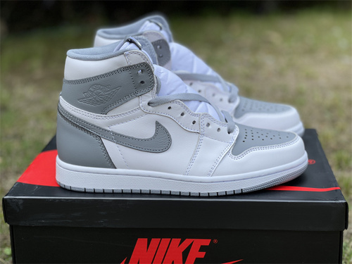 Original version_ Air Jordan 1 High OG _STEALTH_ white gray color matching_ the item number_ 555088-037_ full code shipment 36--46-10dc9791